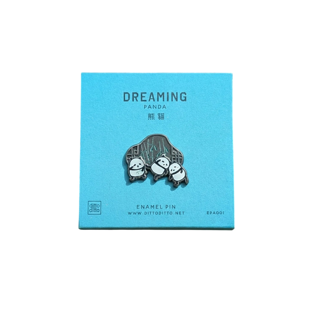 Dreaming 熊貓琺瑯章