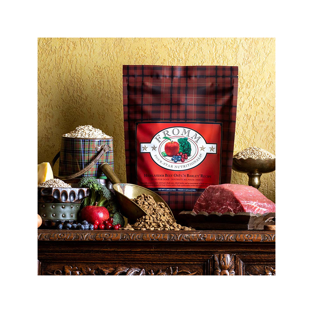 高地牛肉、燕麥和大麥狗乾糧